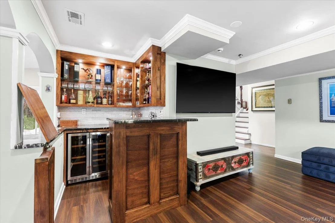 Photo of 14 Edgemont Circle