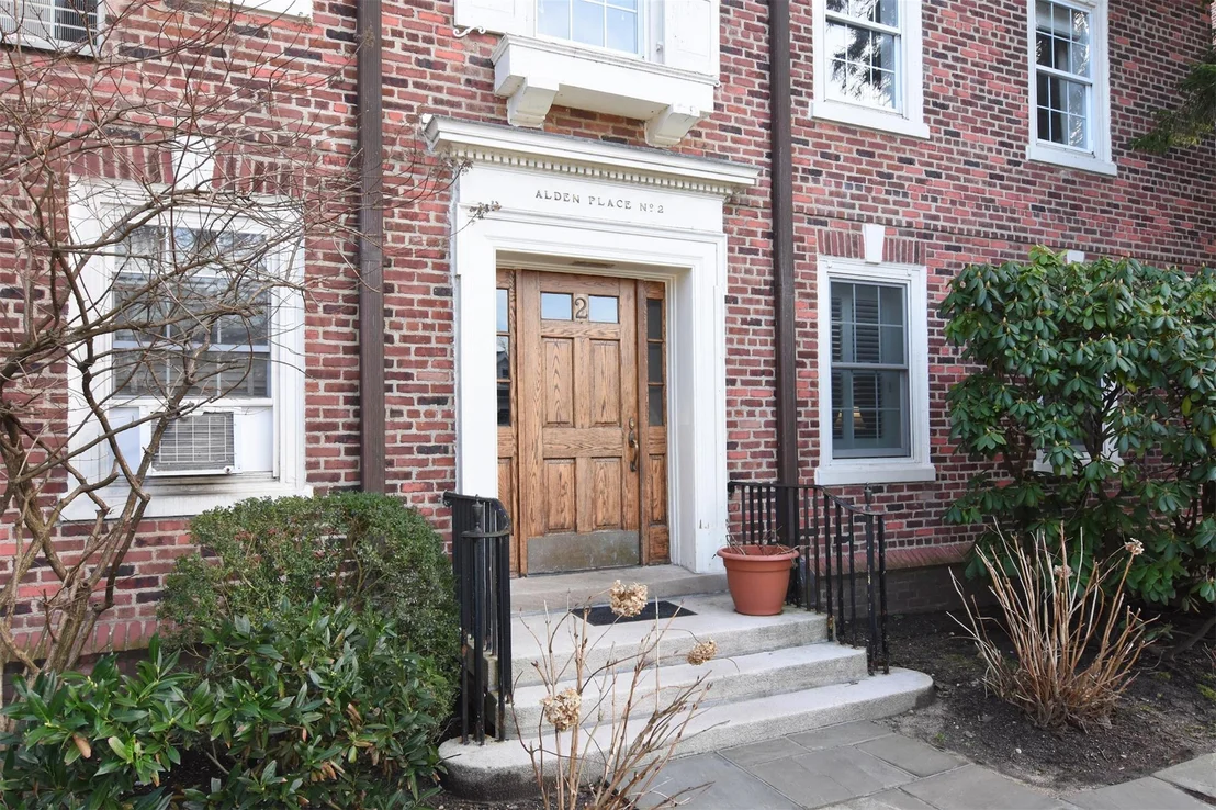 Photo of Unit 2C at 2 Alden Place
