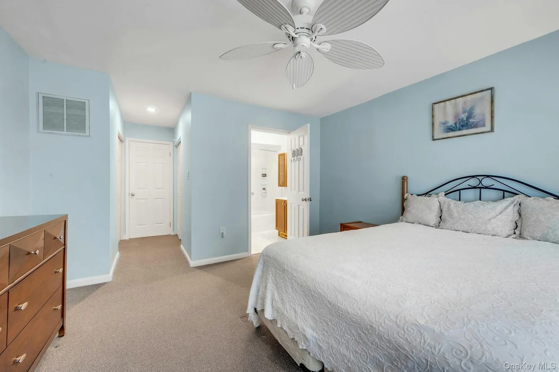 Photo of Unit 3 at 10 Nicole Circle