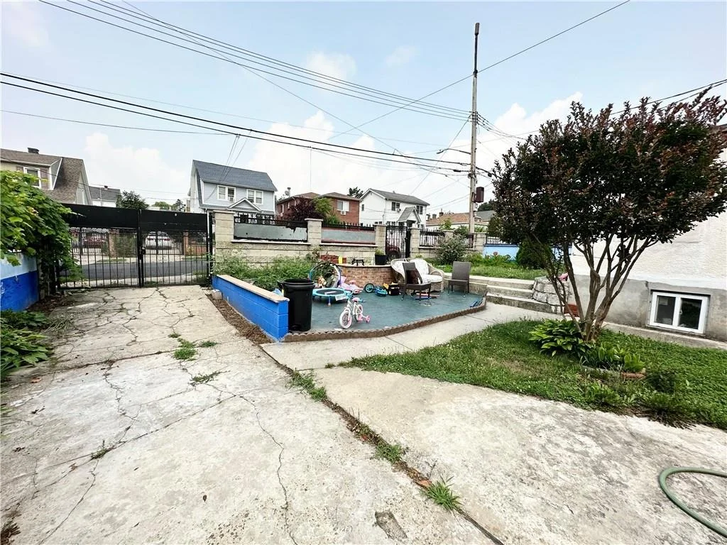 Photo of 2808 Wickham Avenue