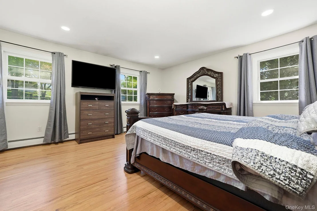 Photo of 29 Hillview Drive