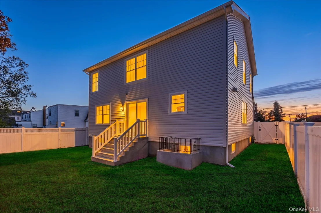 Photo of 335 Evans Avenue