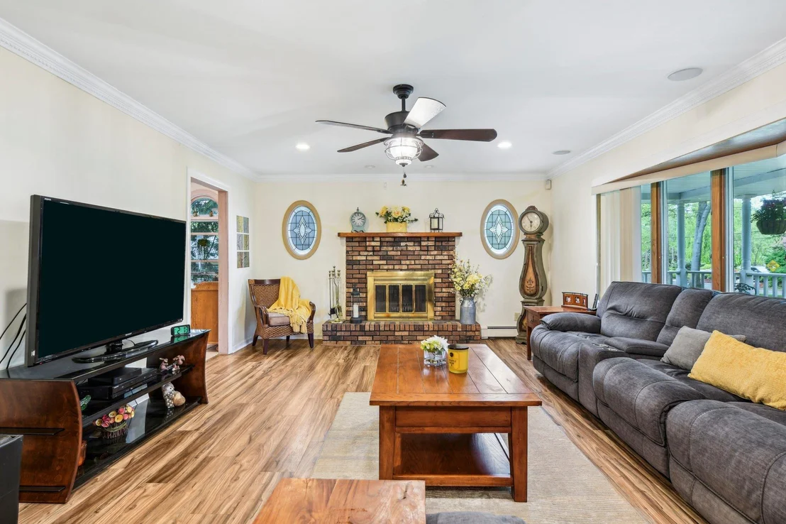 Photo of 8 Clover Drive