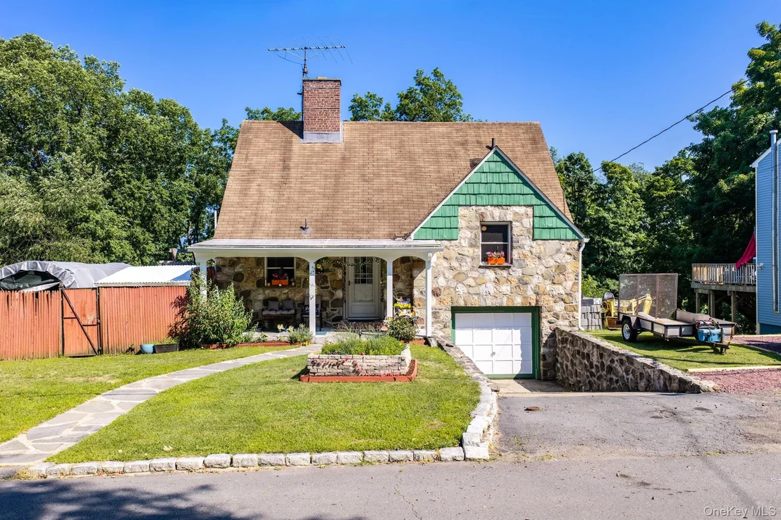 Photo of 48-50 Mountain Avenue