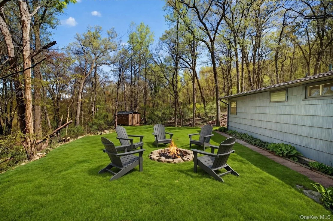 Photo of 11 Canada Hill Drive
