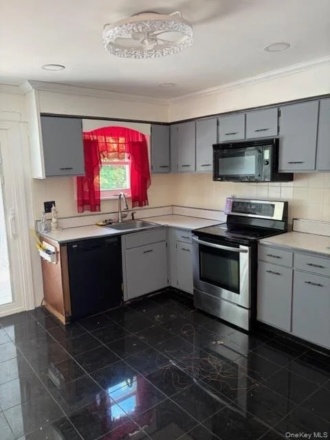 Photo of 13 Gores Drive