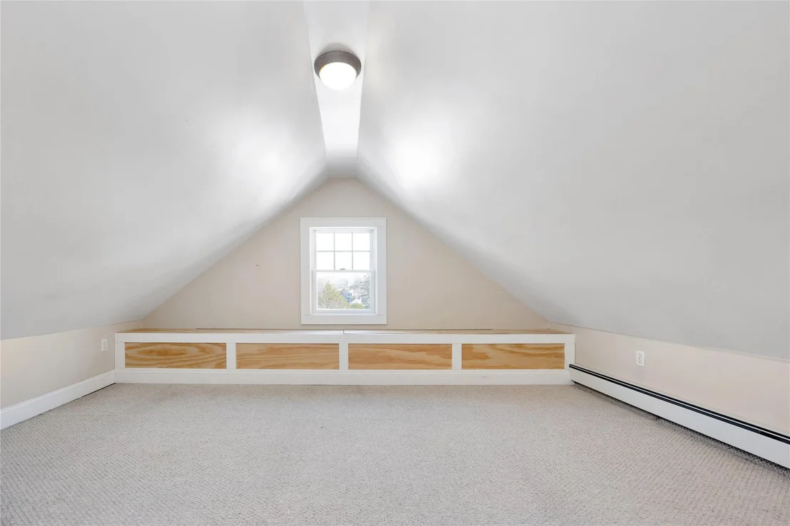Photo of 32 Cedar Avenue Extension