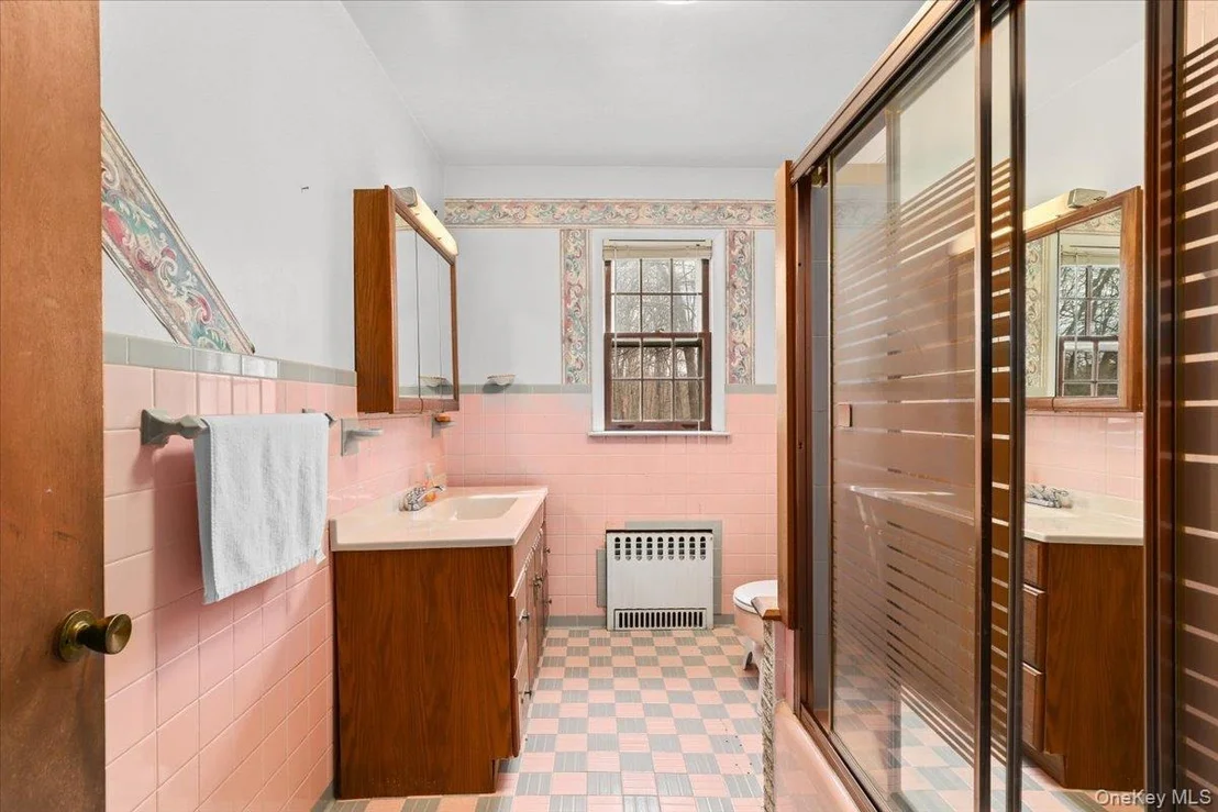 Photo of 6 Annarock Drive