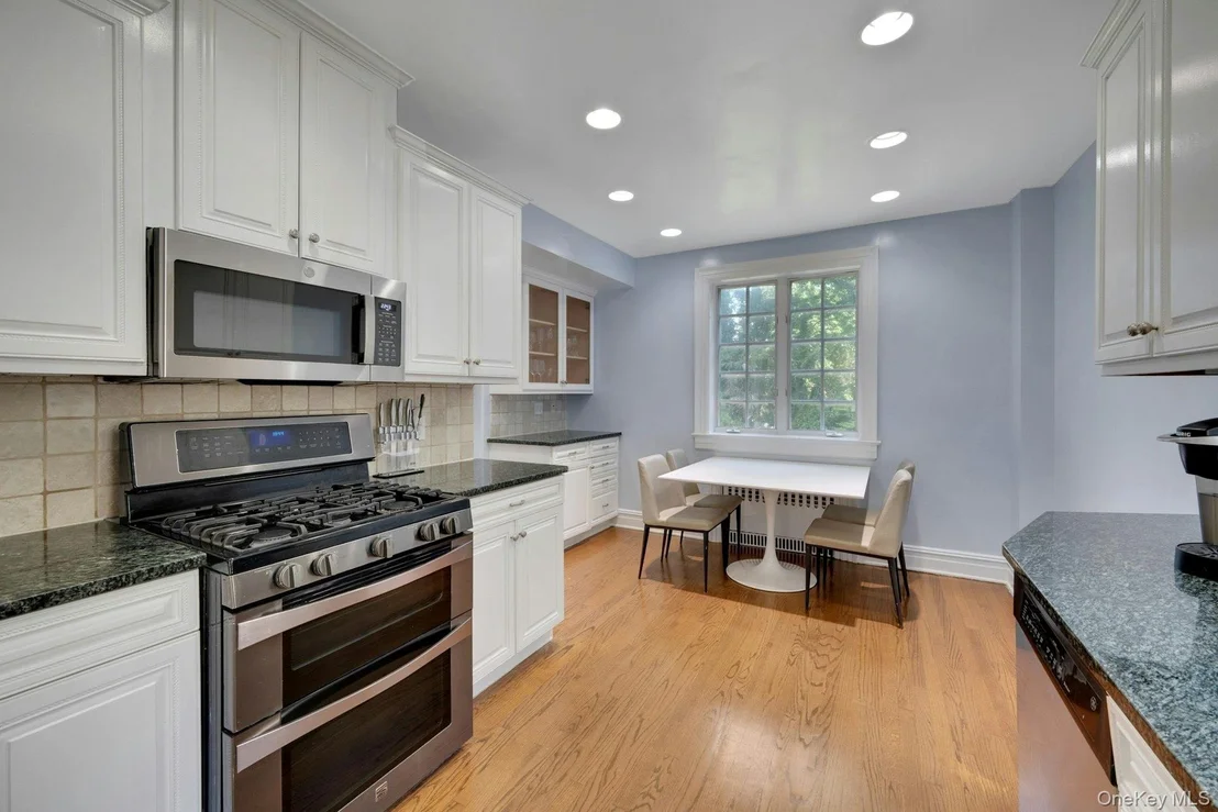 Photo of 514 Esplanade