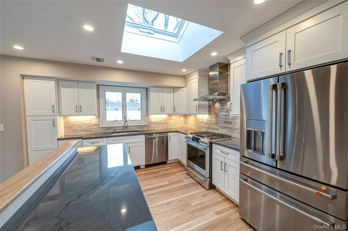 Photo of 31 Boulevard Avenue