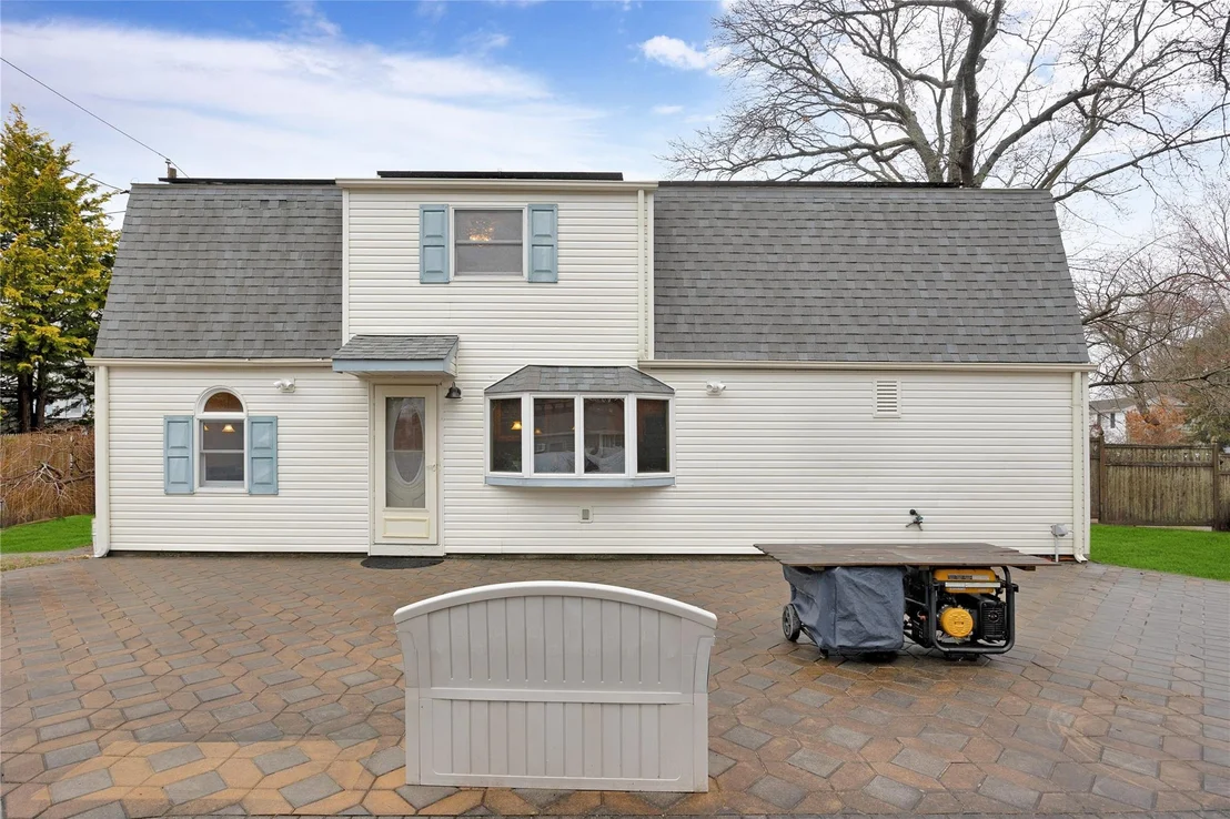 Photo of 62 King Avenue