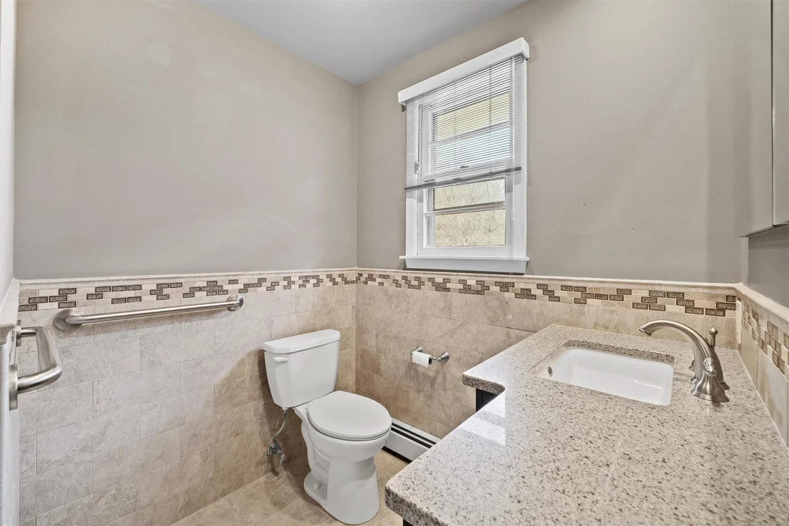 Photo of 21 Westview Road