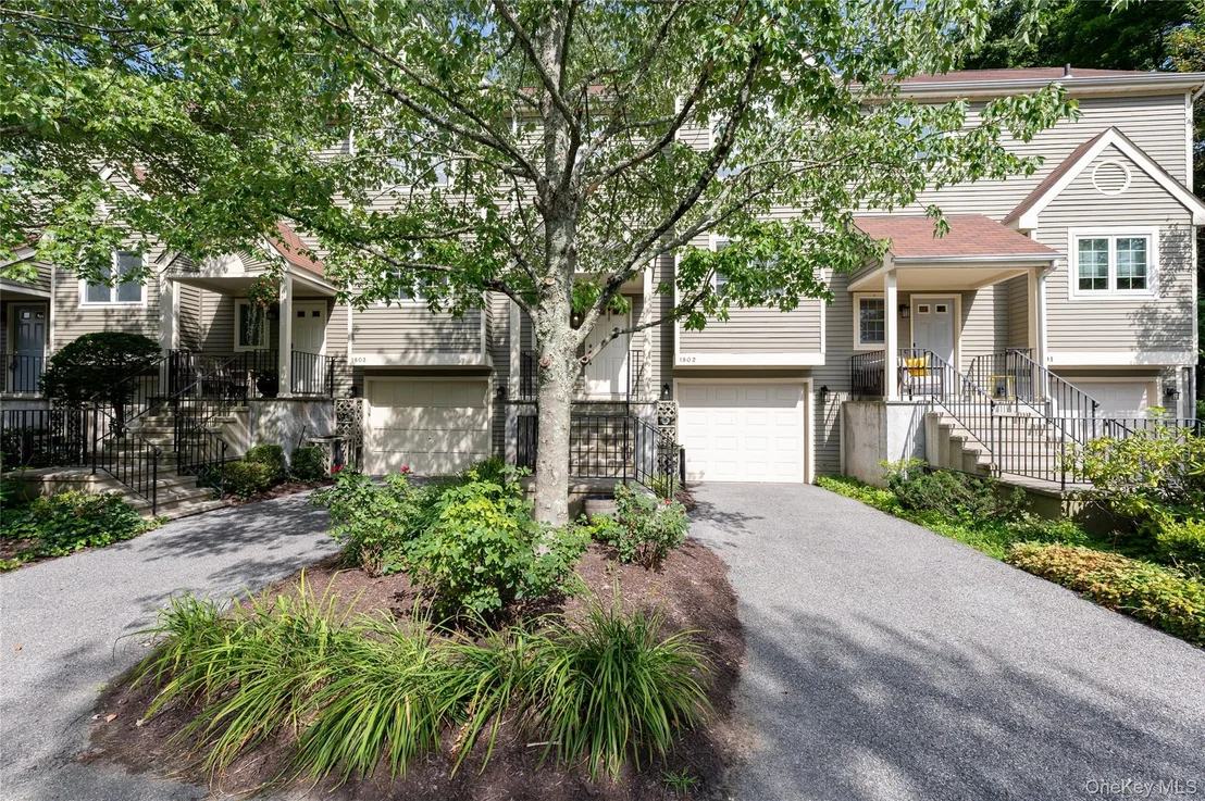 Photo of 1802 Regent Drive