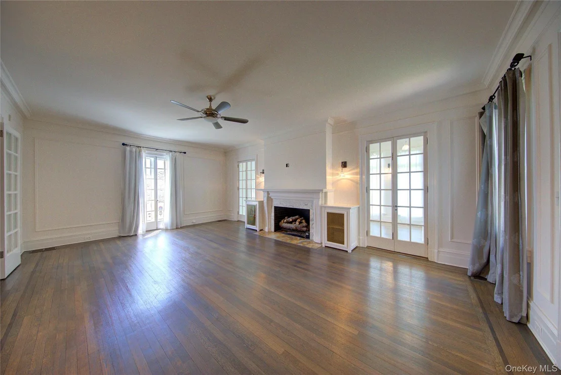 Photo of 159 Magnolia Boulevard