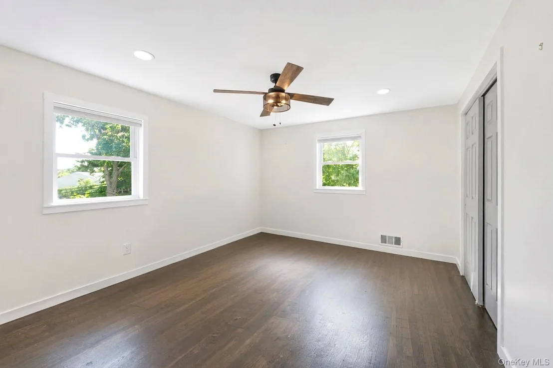 Photo of 241 Tree Road