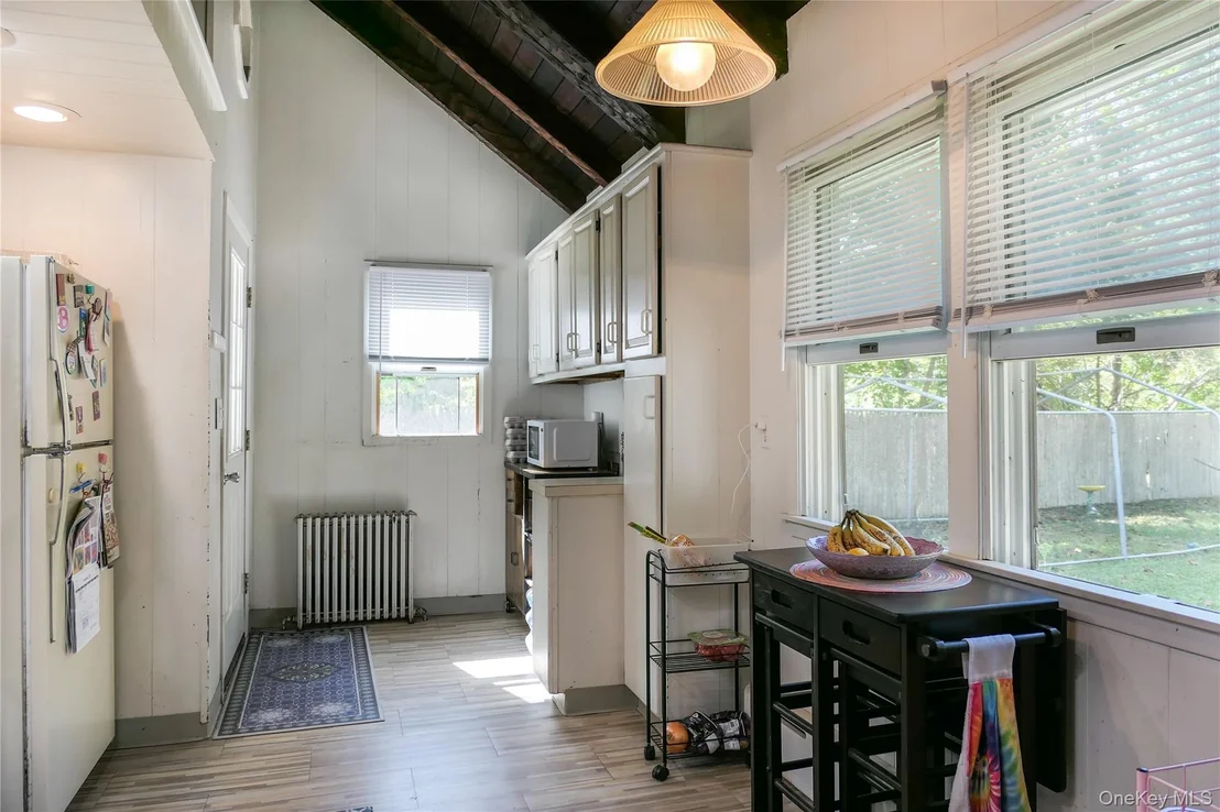 Photo of 118 Hedges Avenue