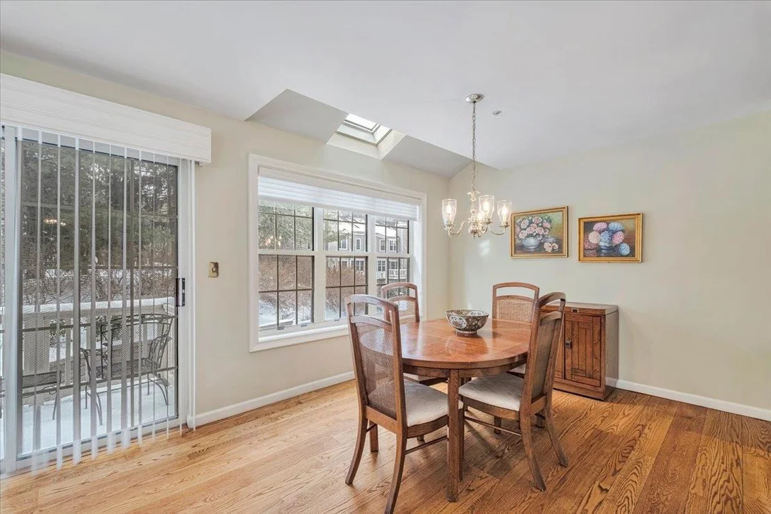 Photo of 1206 Pondside Drive