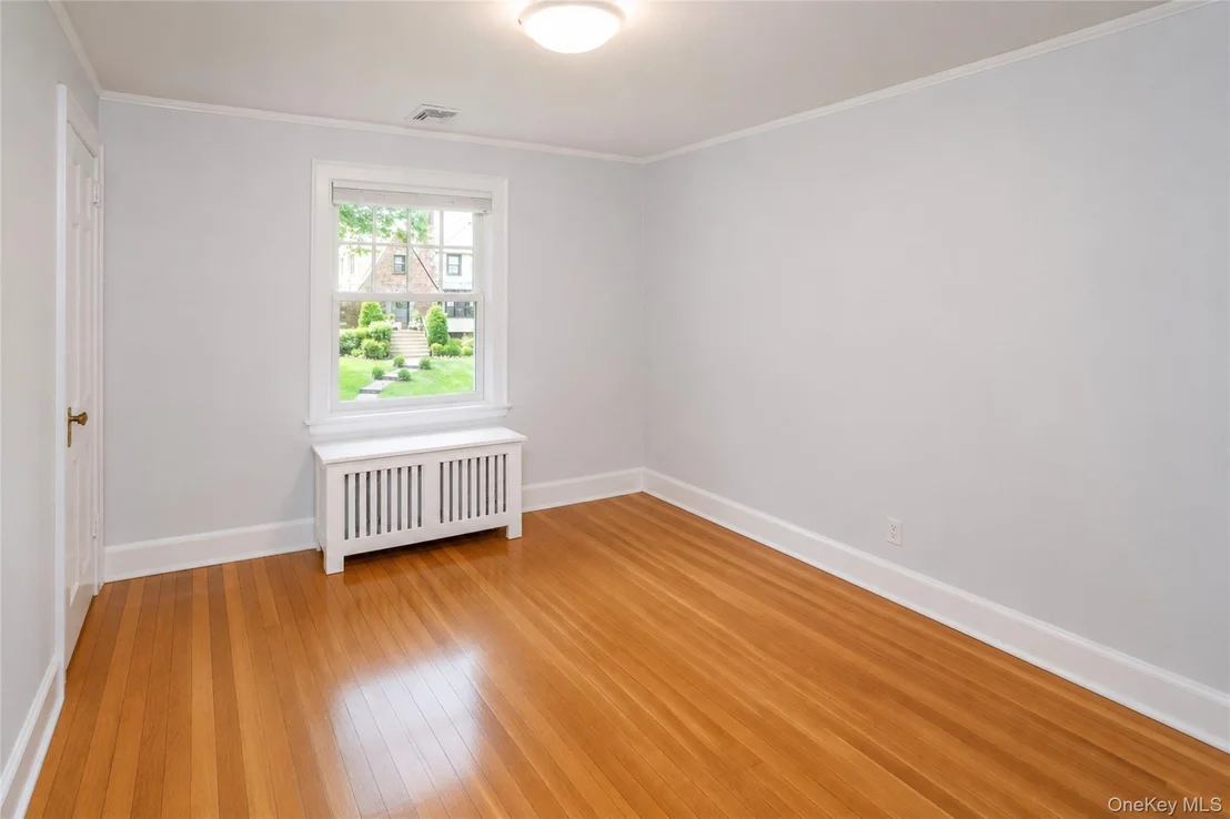Photo of 190 Douglas Place