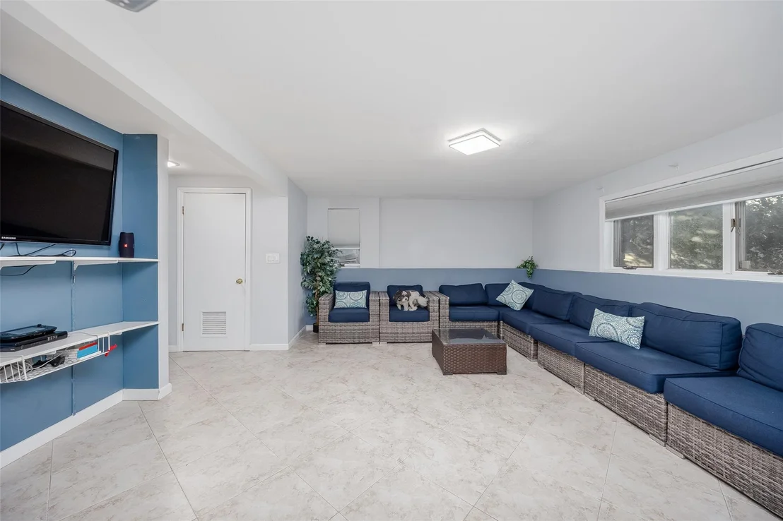 Photo of 3423 Westminster Road