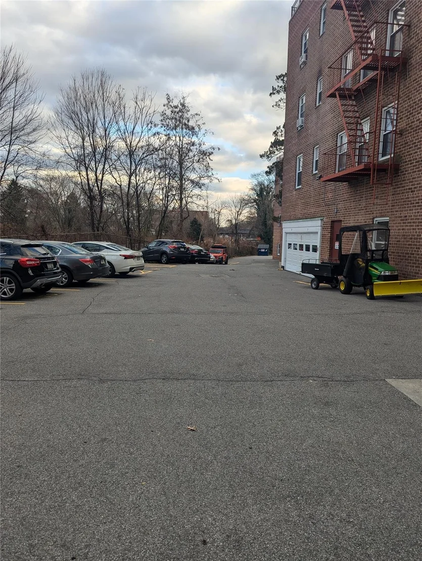Photo of Unit 2F at 781 Palmer Road