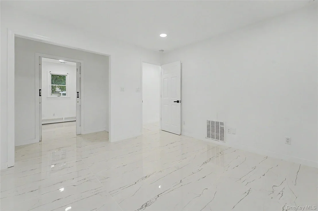 Photo of 6 Regal Lane