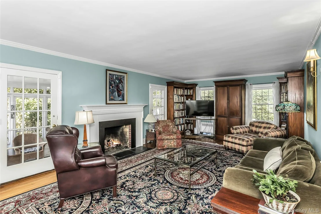 Photo of 7 River Road