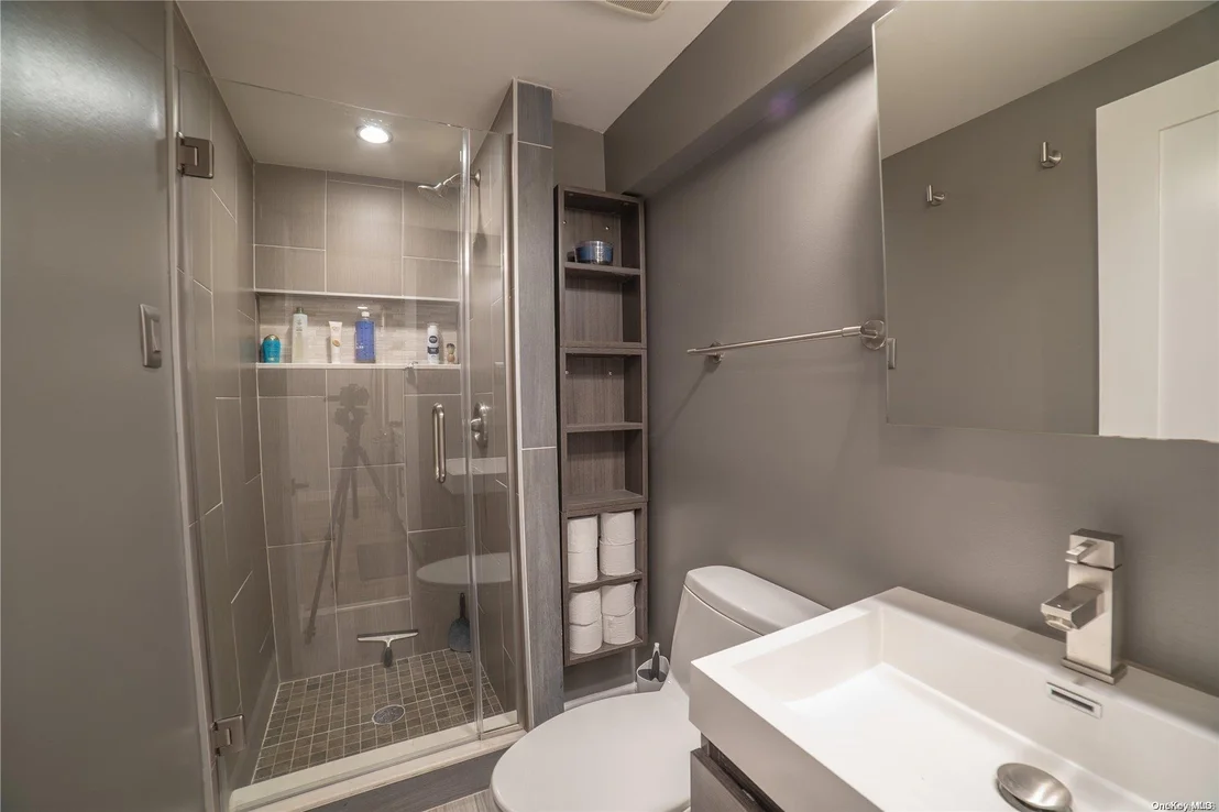 Photo of 263 Clement Avenue