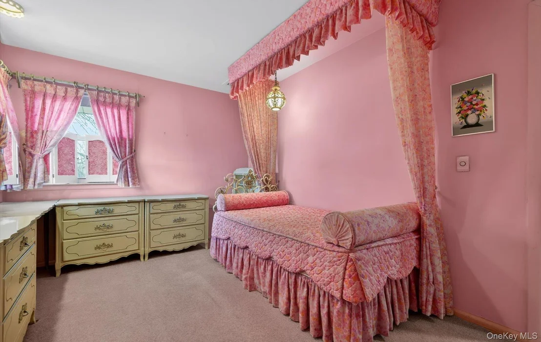 Photo of 7 Carling Drive