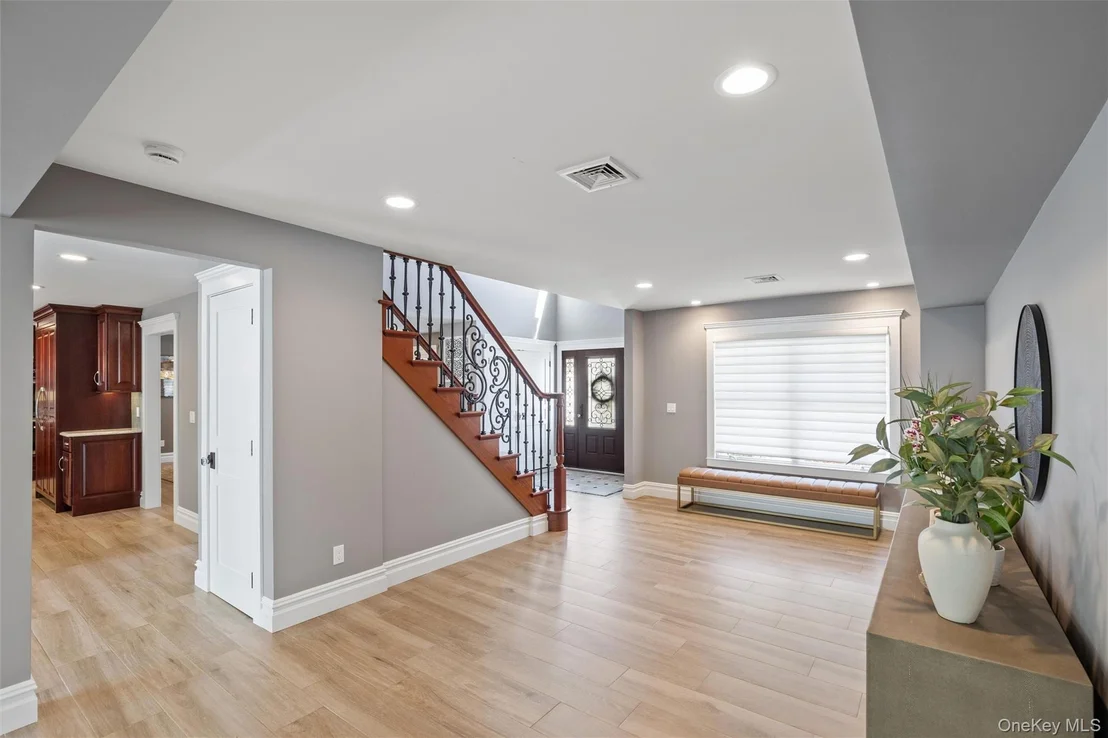 Photo of 10 Kingfisher Drive