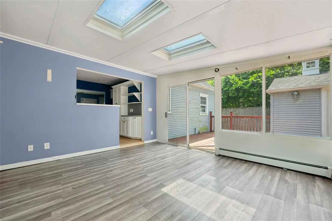 Photo of 15 W Hemlock Street