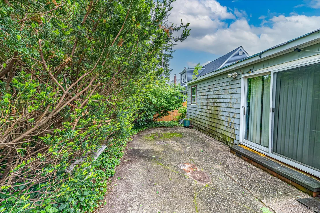Photo of 34 Boulevard Avenue