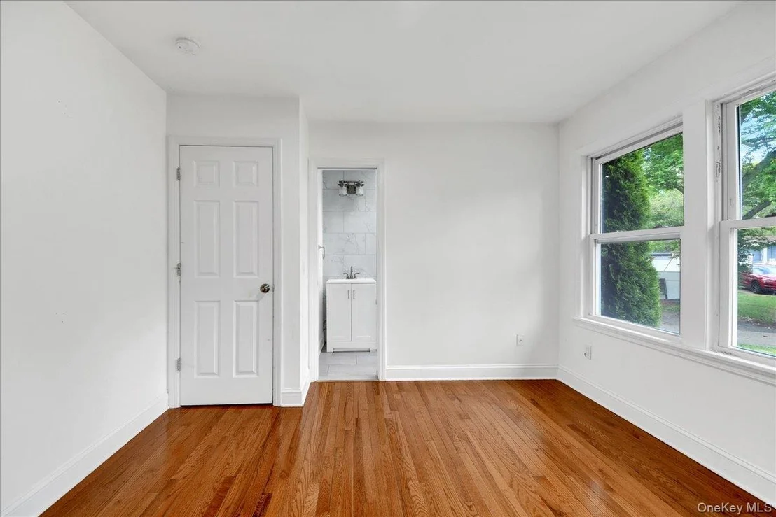 Photo of 9 Hillside Close