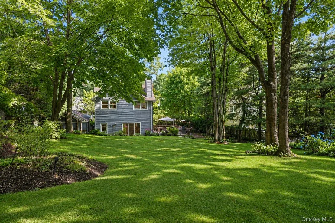 Photo of 26 Davis Avenue