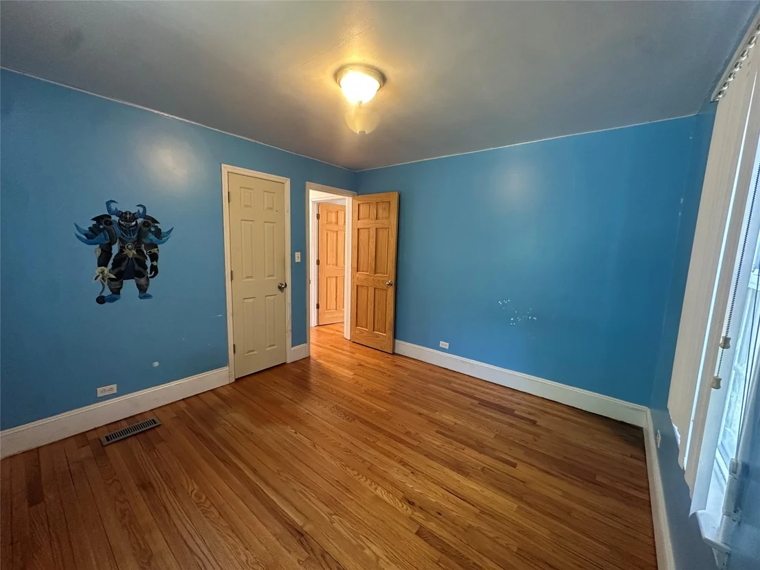 Photo of 8 Van Siclen Drive