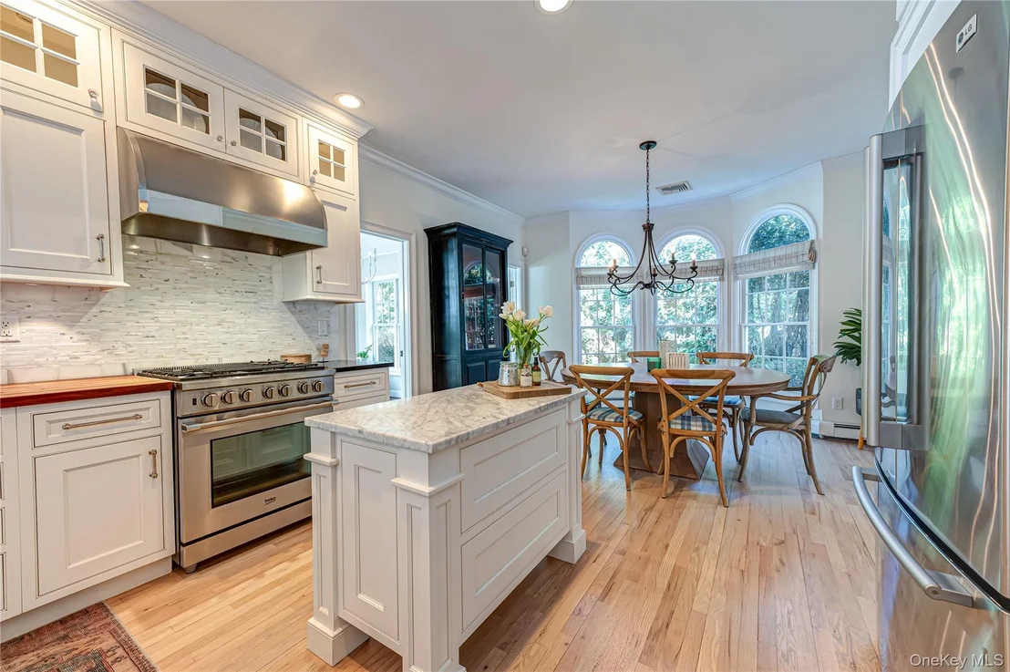 Photo of 119 6th Street