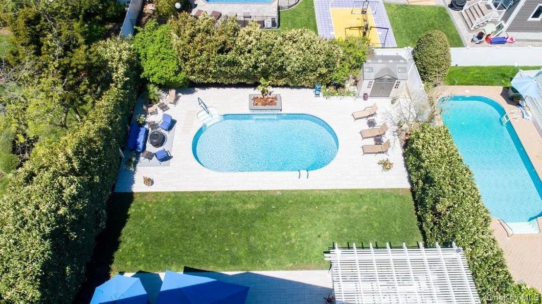Photo of 100 Byron Road