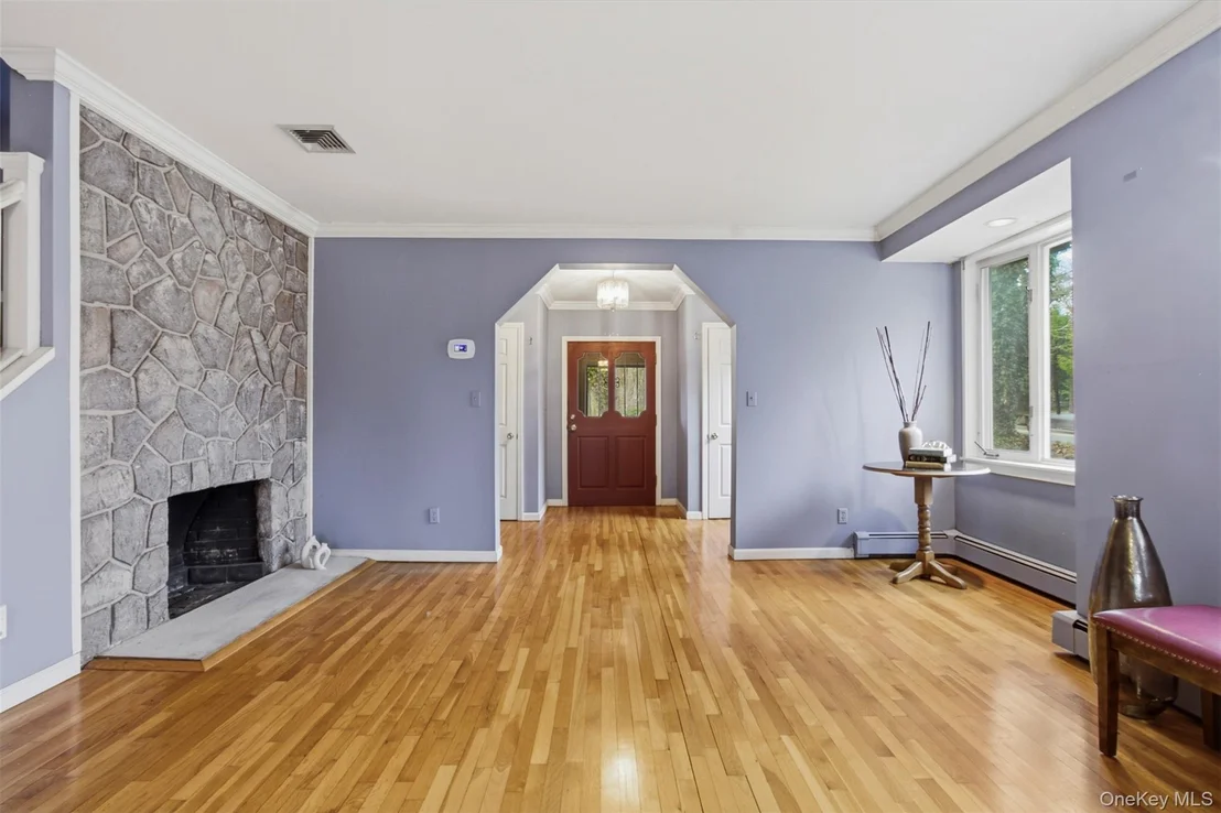 Photo of 4443 Purchase Street