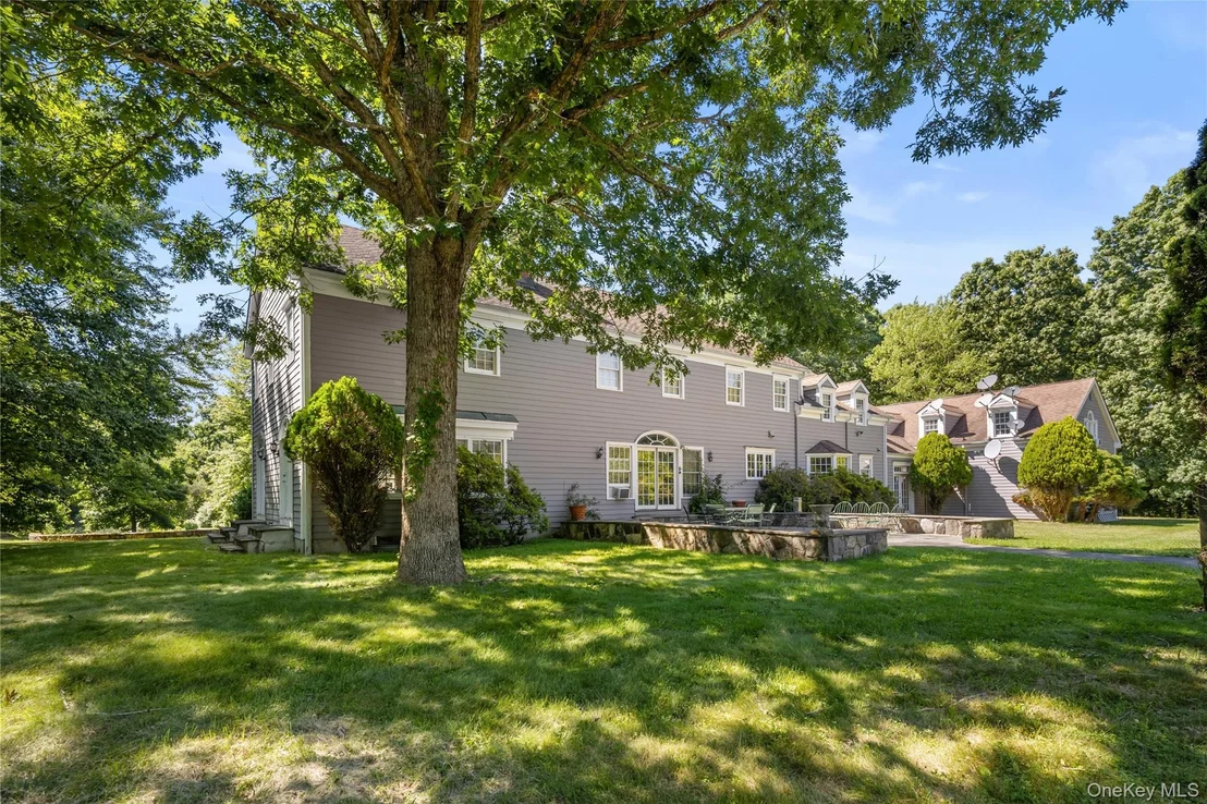 Photo of 202 McManus Road N