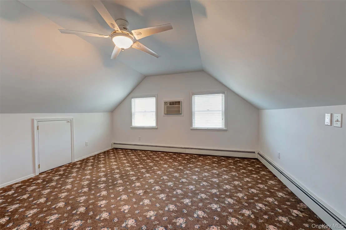 Photo of 93 Barnyard Lane