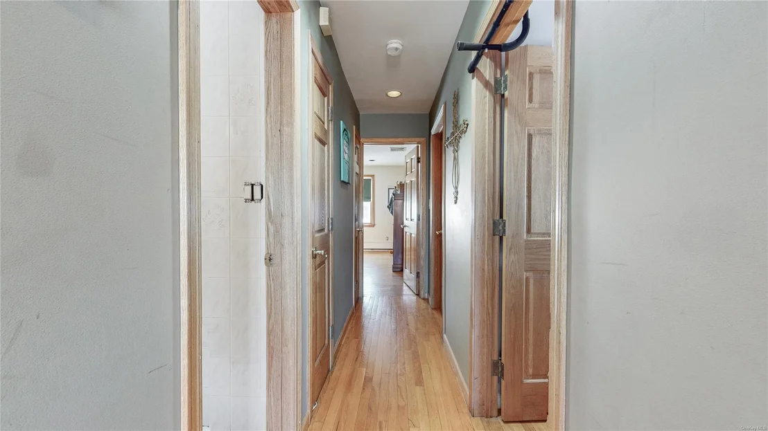 Photo of 154-26 Riverside Drive