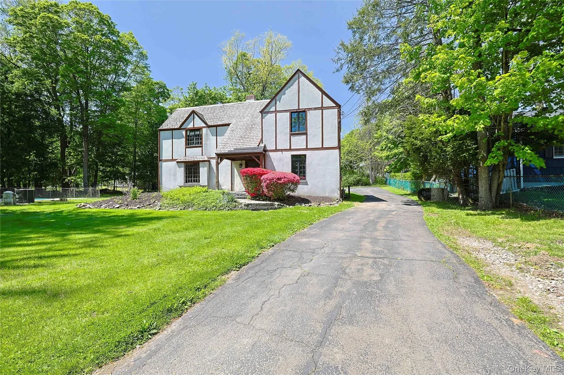 Photo of 404 Downing Way