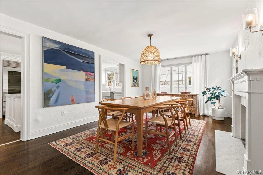 Photo of 2 Cowles Avenue