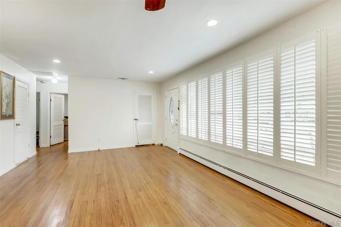 Photo of 170 Division Avenue