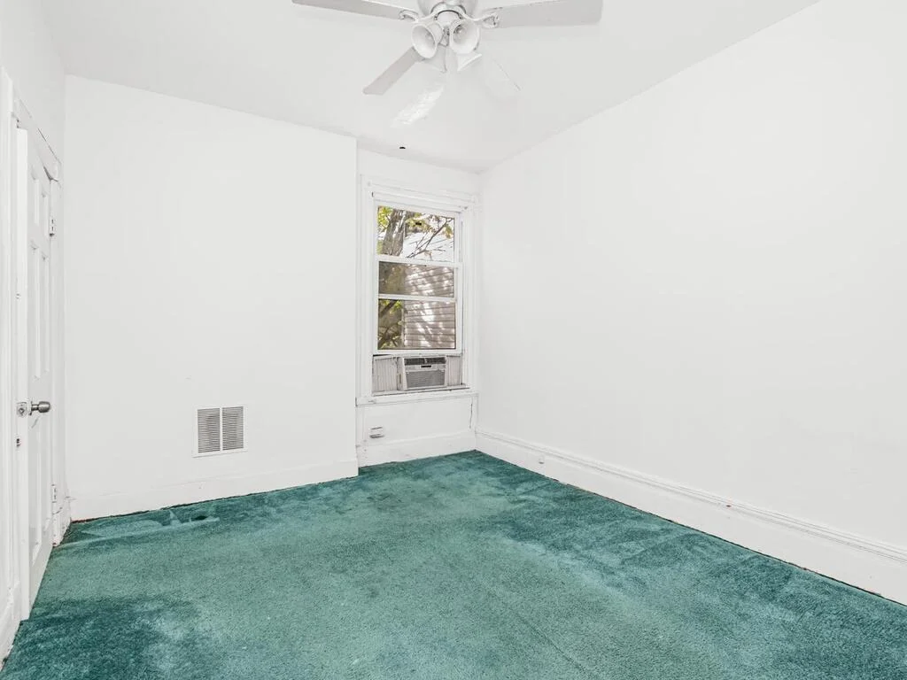 Photo of 4449 Park Avenue