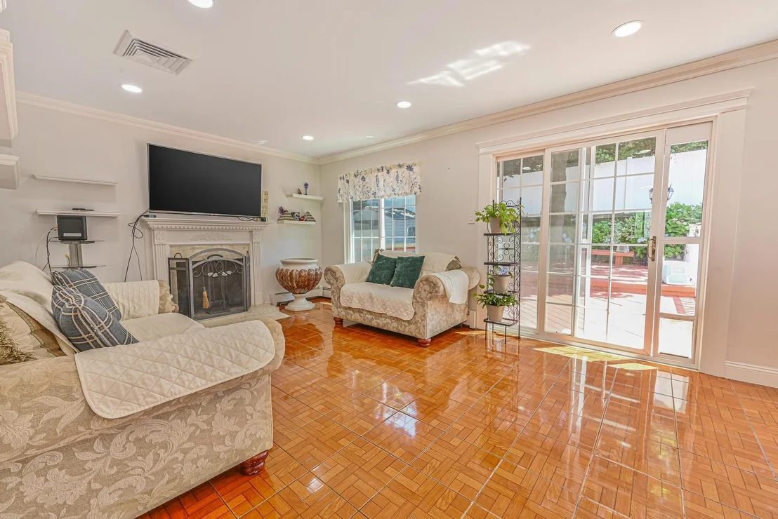 Photo of 239 Walnut Road