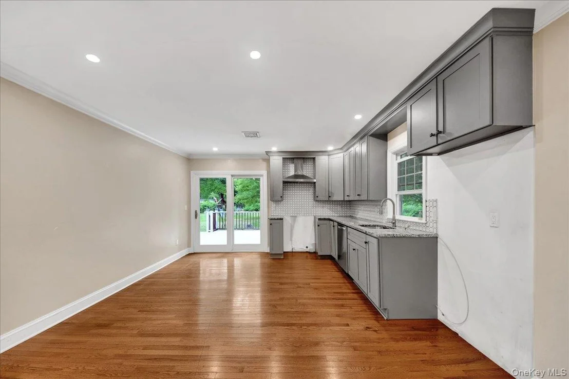 Photo of 9 Hillside Close