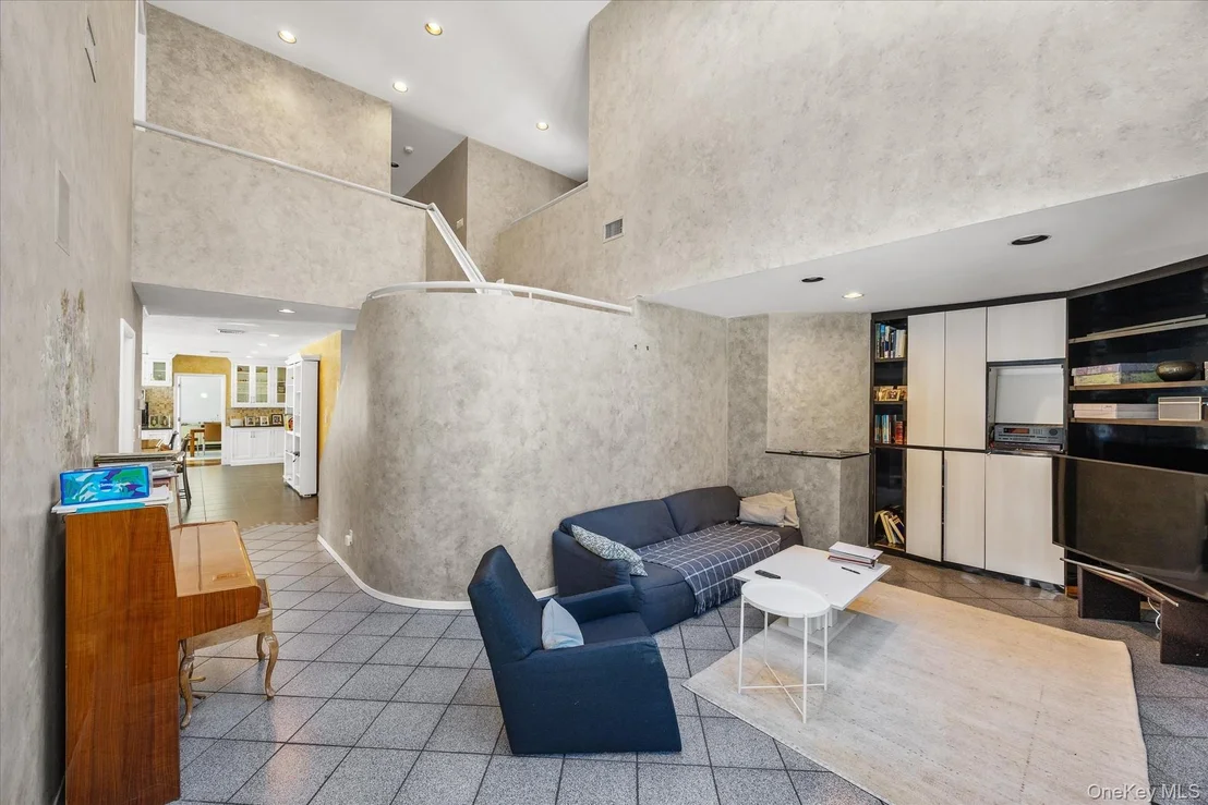 Photo of 20 Henhawk Road