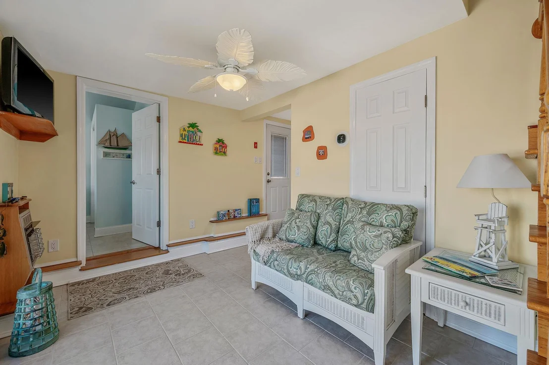 Photo of 320 East Drive