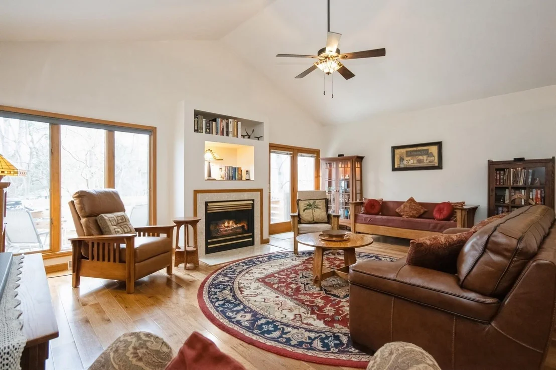 Photo of 12 Red Oak Lane