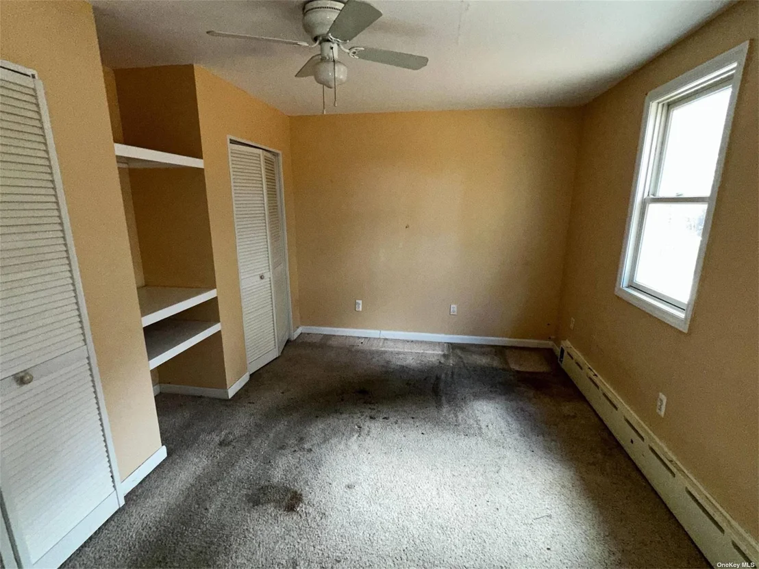 Photo of 2468 River Road